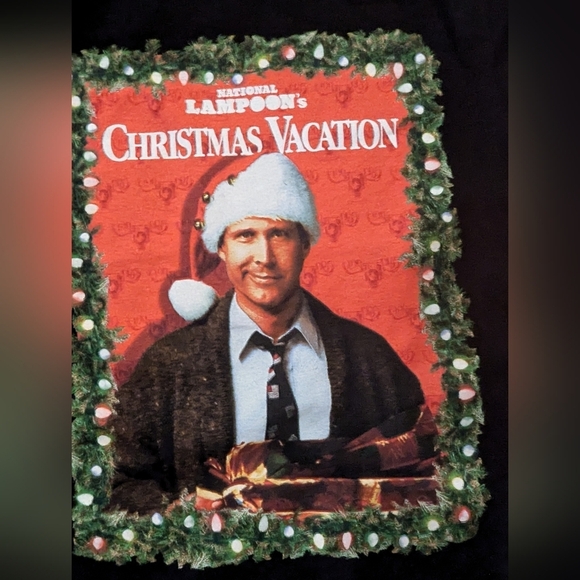 NWOT National Lampoon's Christmas Vacation Wreath Graphic Tee. Unisex S - Picture 7 of 8